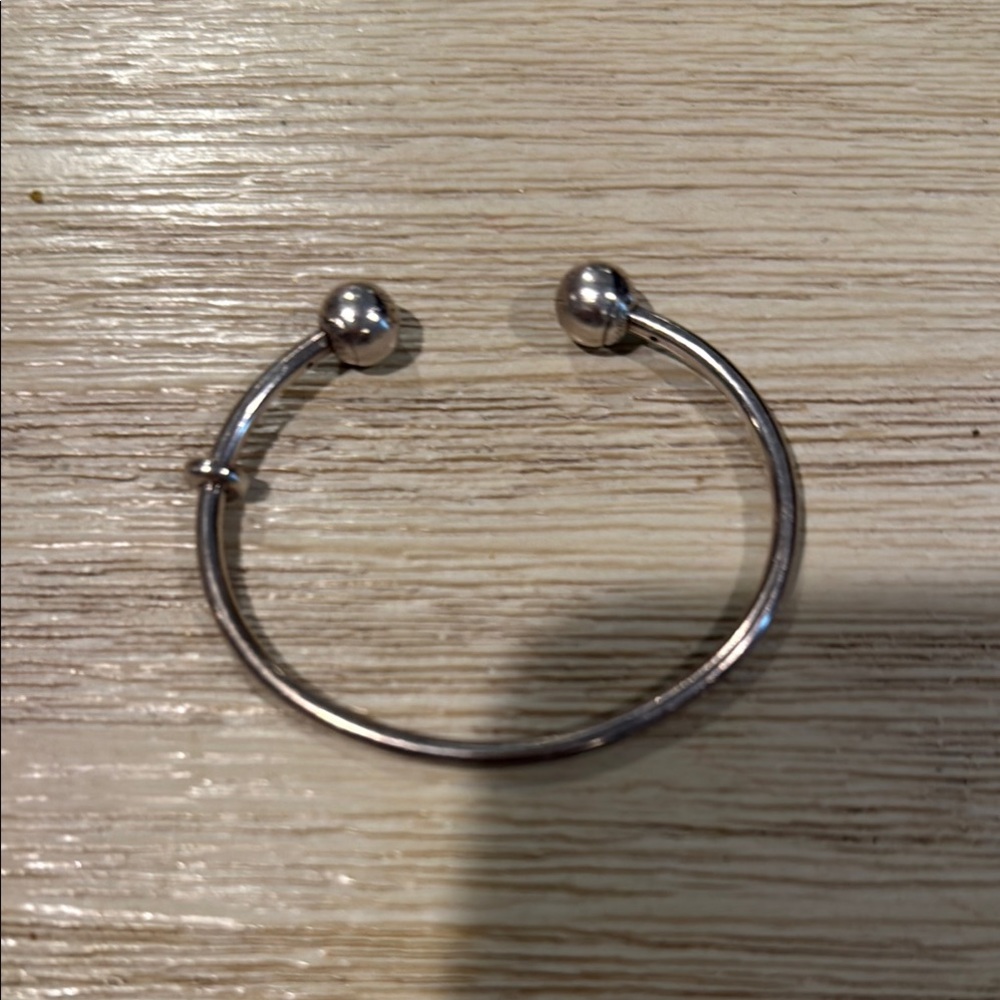 Pandora Size M Elegant Silver Bangle Bracelet